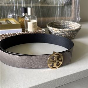 Gray Leather Belt with Gold Buckle